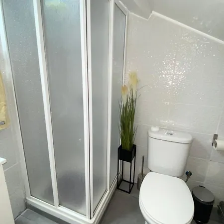 Camping Gusmao House Lissabon