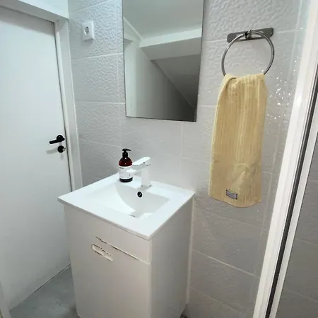Gusmao House Campsite Lisbon